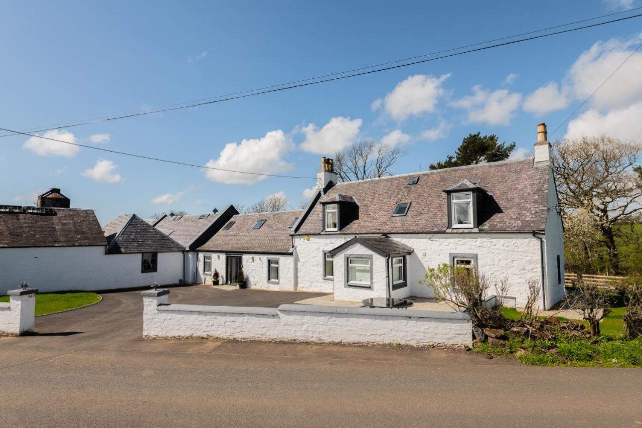 Nether Newton - Sleeps 12, Hottub, Sauna, Private Garden Newmilns Exterior photo